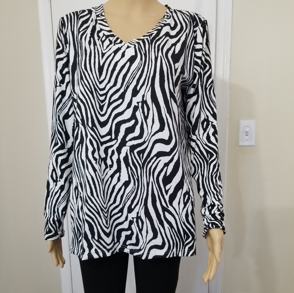 Long Sleeve Zebra Print Top Size M
